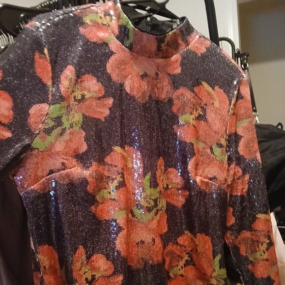 Nicole Miller Floral Sequined Top – Size M NWOT - Picture 1 of 5